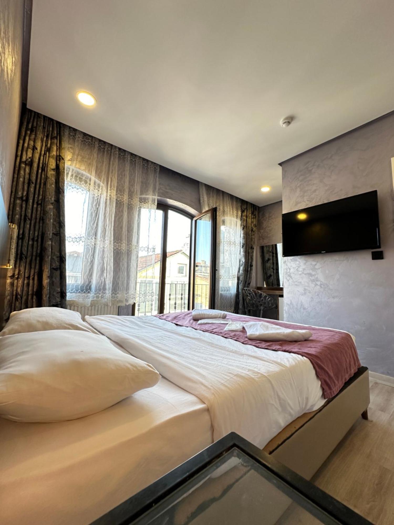 Alyon Suite Hotel Istanbul Exterior photo